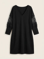 Eva - Vestido Elegante en Encaje con Escote en V