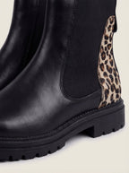 Chelsea Botas Negras – Detalle Leopardo