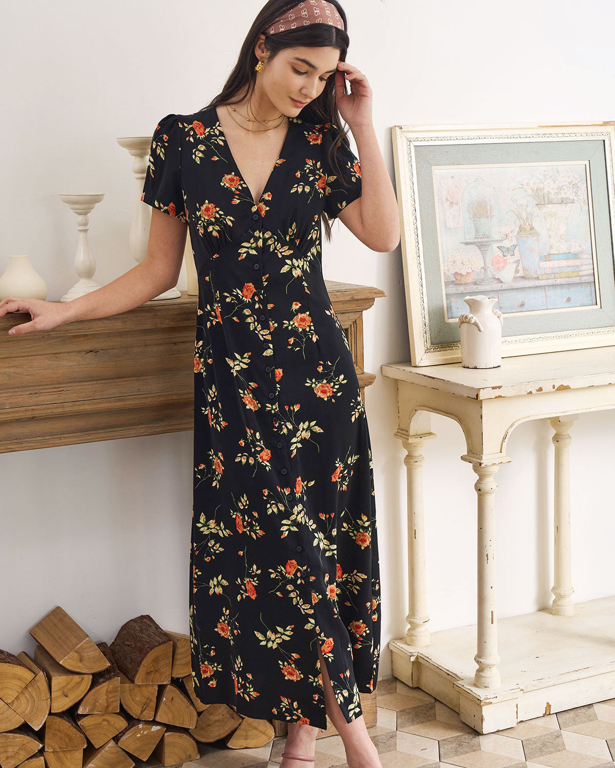 Aurora •   Vestido floral midi con escote en V