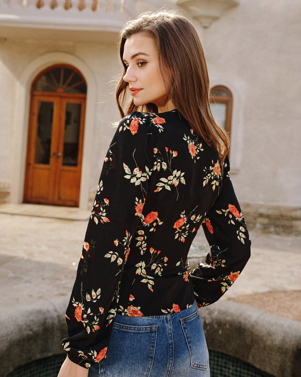 Emilia •  Blusa floral elegante de manga larga